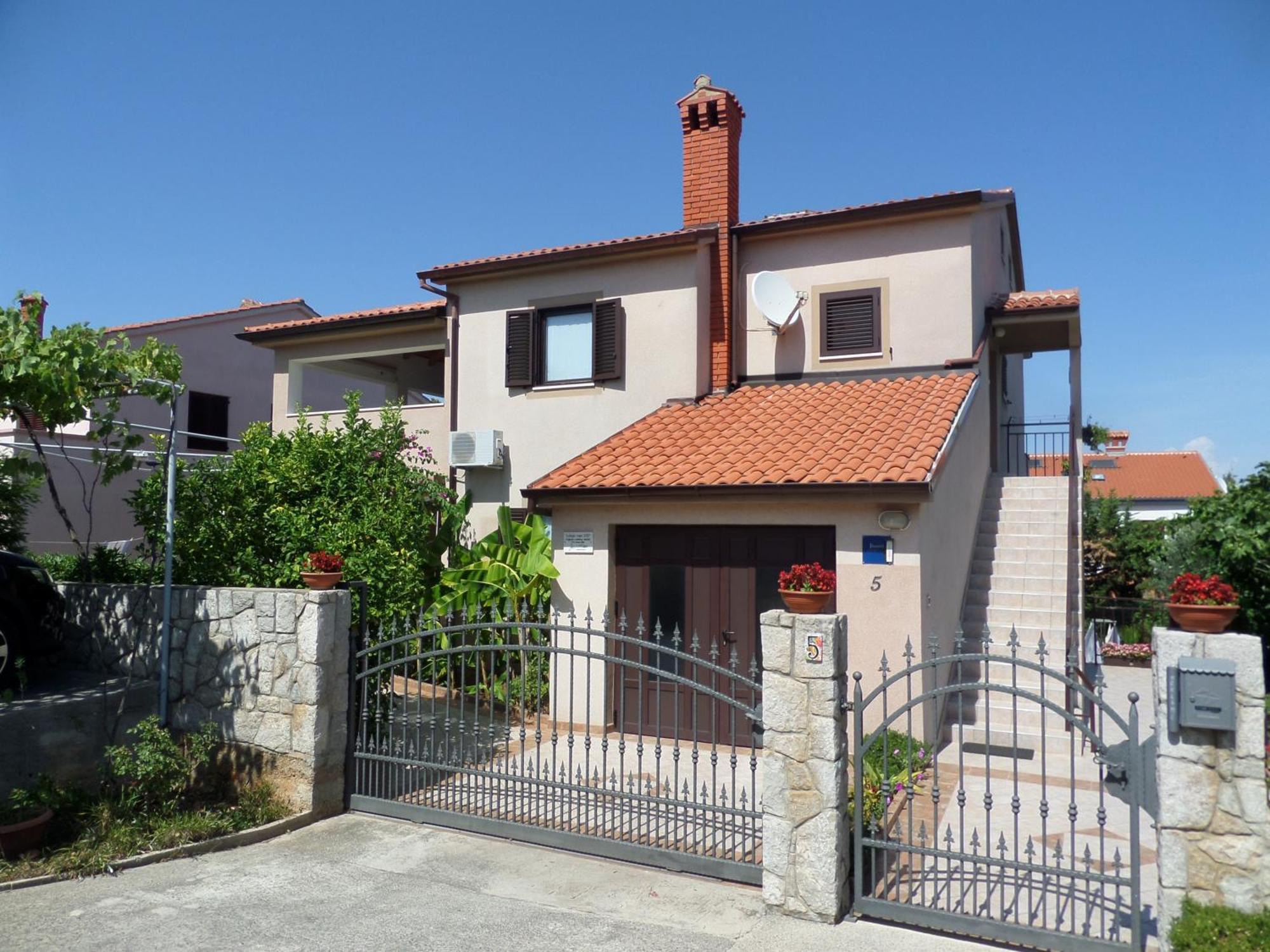 מאלי לוסיניי Apartmani Lili מראה חיצוני תמונה